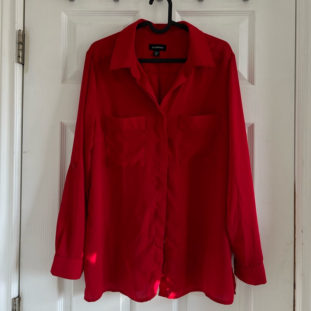 Le Chateau Button Up